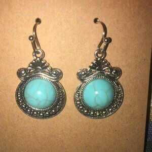 Vintage Round Bohemian Blue Stone Drop Earring NWOT
